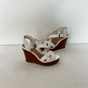 Cathy Jean Brazil White Wedge Sandals Platform Size 6 heel 4" Lightweight